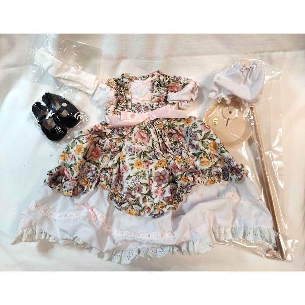 SHIRLEY TEMPLE DOLL OUTFIT "THE LITTLEST REBEL"  1994 Original Vintage Accessory